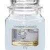 Blitzangebot ✨ YANKEE CANDLE® Duftkerze "Calm And Quit", 411 G Hellblau ❤️
